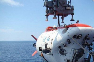 ​中国深海潜水器最深下潜多少米