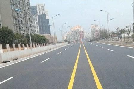 城市道路标线车道标准