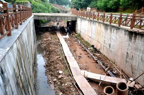 1、南门进河道