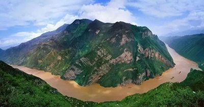 ​长江三峡 旅游（长江三峡旅游景点及特点介绍）