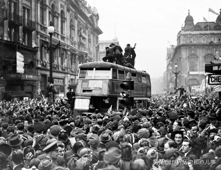 1945年德国宣告投降英国为何疯狂庆祝（德国投降时间）