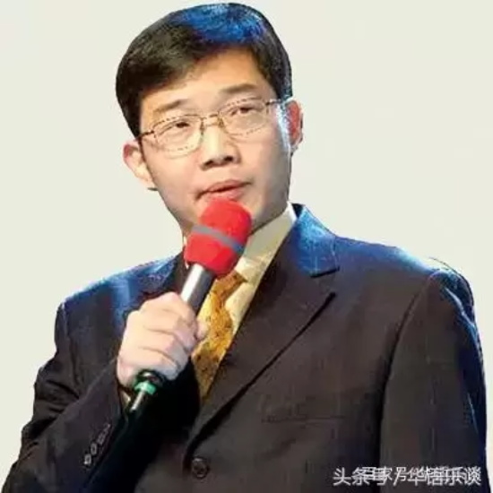 棒棒糖侮辱黄家驹事件，称是纪念的方式