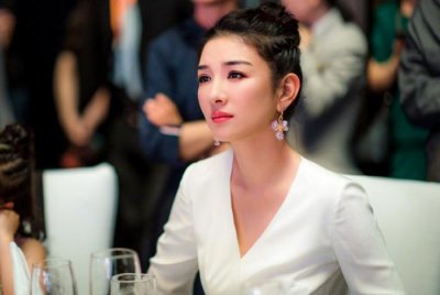 ​黄奕不向女儿隐瞒家庭的事，6岁黄芊玲过分懂事，爱妈妈更多？